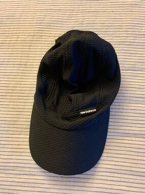 New Balance Black Textured Sport Cap